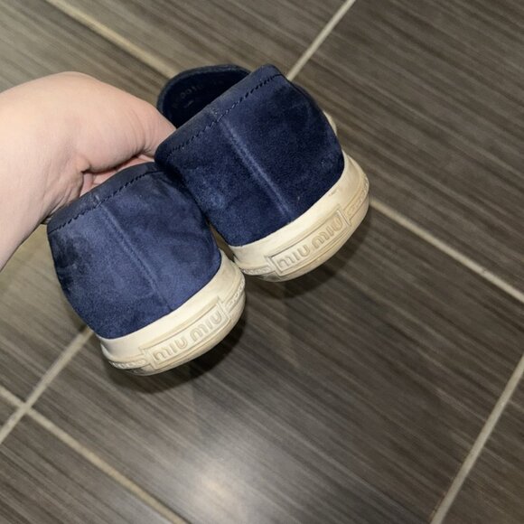 Authentic Miu Miu Blue Velvet Pointed Cap Toe Slip On - Picture 4 of 9
